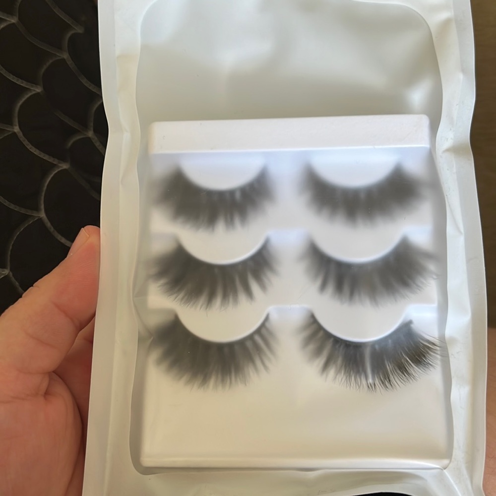 3 pack of eyelashes